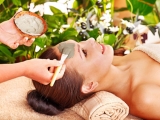Tratamiento nutritivo para borrar aos de la piel del rostro
